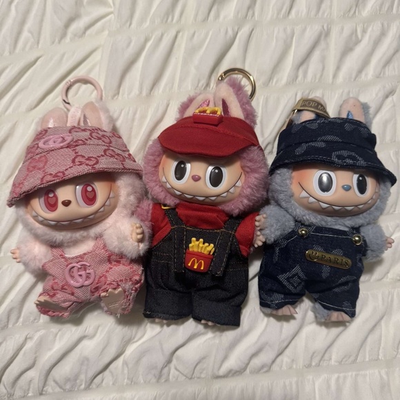 Labubus - Picture 1 of 3